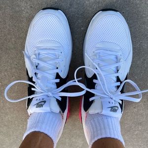 Nike Air White/Black/Pink Running Shoes, Size 8 M. Worn Once, Perfect Condition